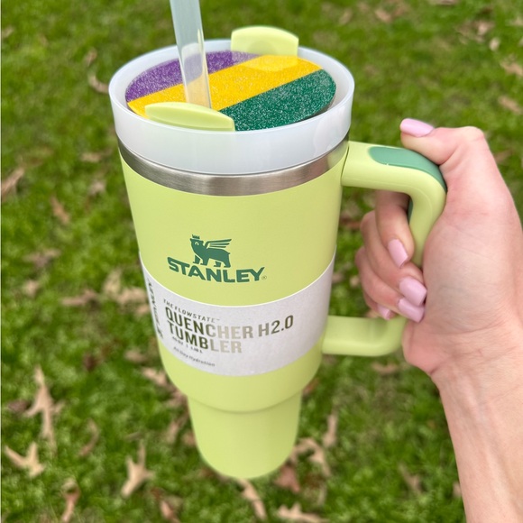 40oz Stanley with *custom* topper - Picture 4 of 4